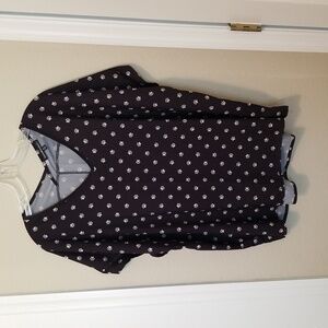 Paw print animal rescue 2x top